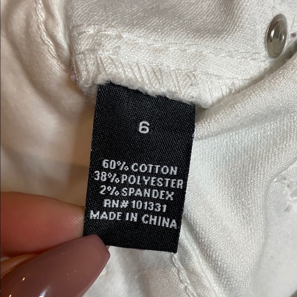 High waisted white jean shorts - Picture 3 of 4